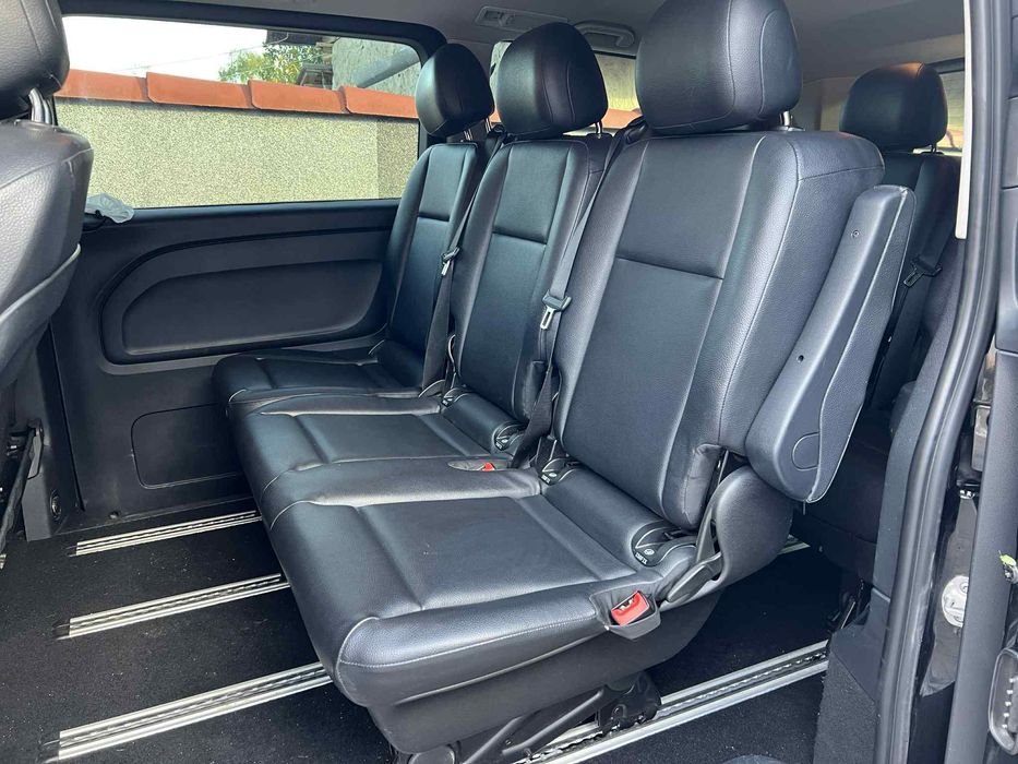 Vând Mercedes Vito tourer