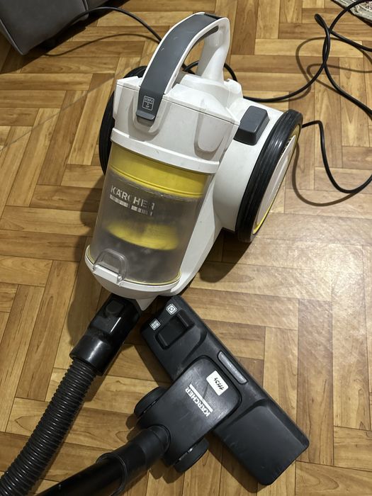 Продам Karcher пылесос