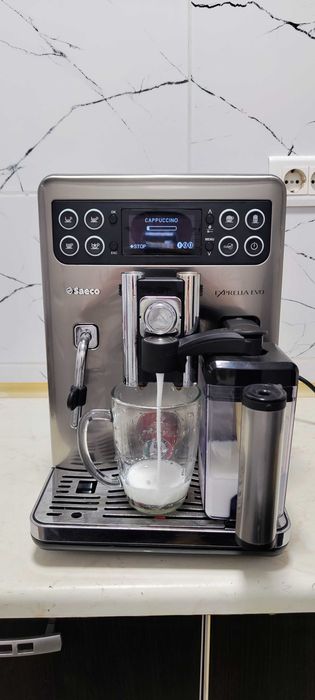 Espressor Automat Saeco Exprelia HD8855 Aparat Cafea Boabe Cana Lapte