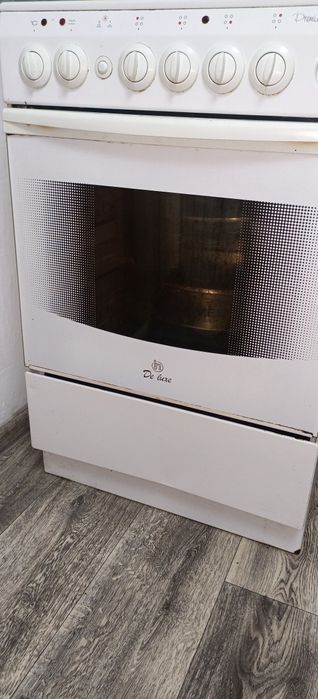 Продам электроплиту De luxe