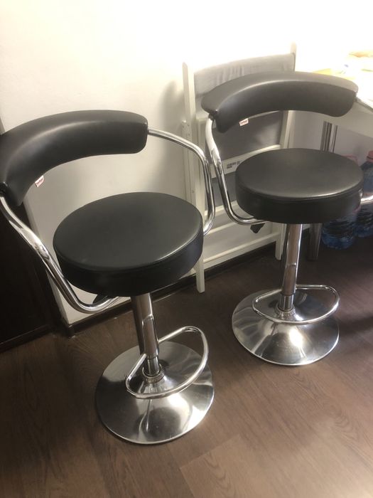 Set Scaune Bedora  , aspect impecabil