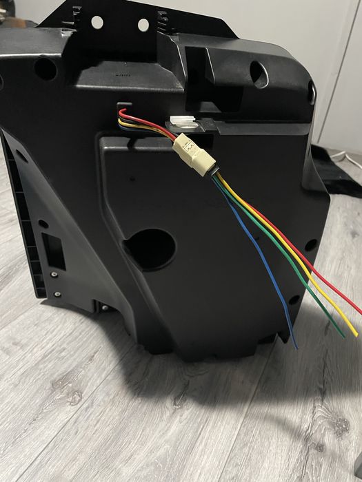 Vand subwoofer&lificator mitsubishi rockford fosgate