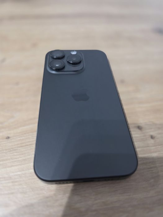 iPhone 15 Pro 128GB – Natural Titanium