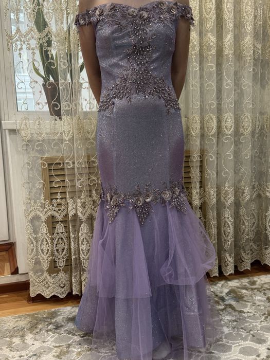 Платье вечернее ,нарядное