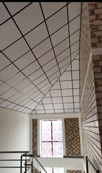 Armstrong ishlari qilamiz