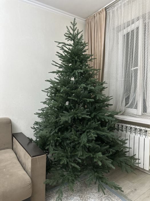 Продам новогоднюю елку