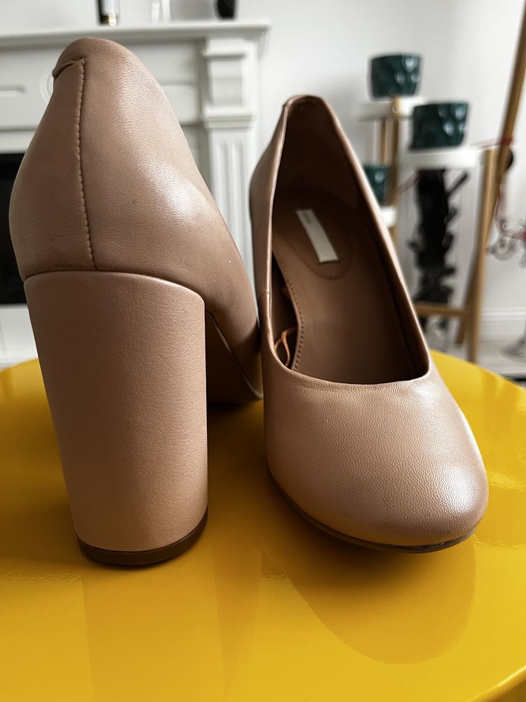 Pantofi nude H&M din piele naturală mărimea 38