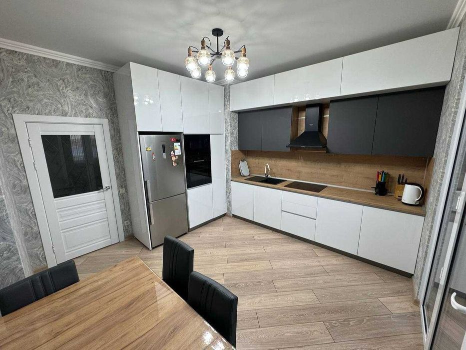 Продам 3-комнатную в Royal Residence! Центр города! Набережная! 104 кв