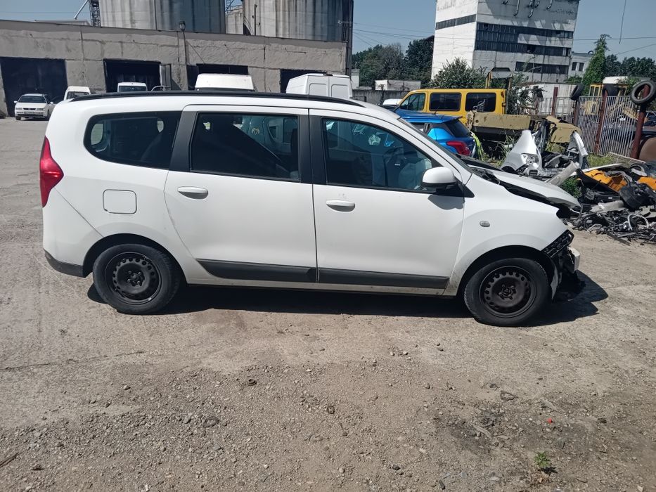 Дачия Лоджи 1.6 83 к.с на части Климатик,НАВИГАЦИЯ