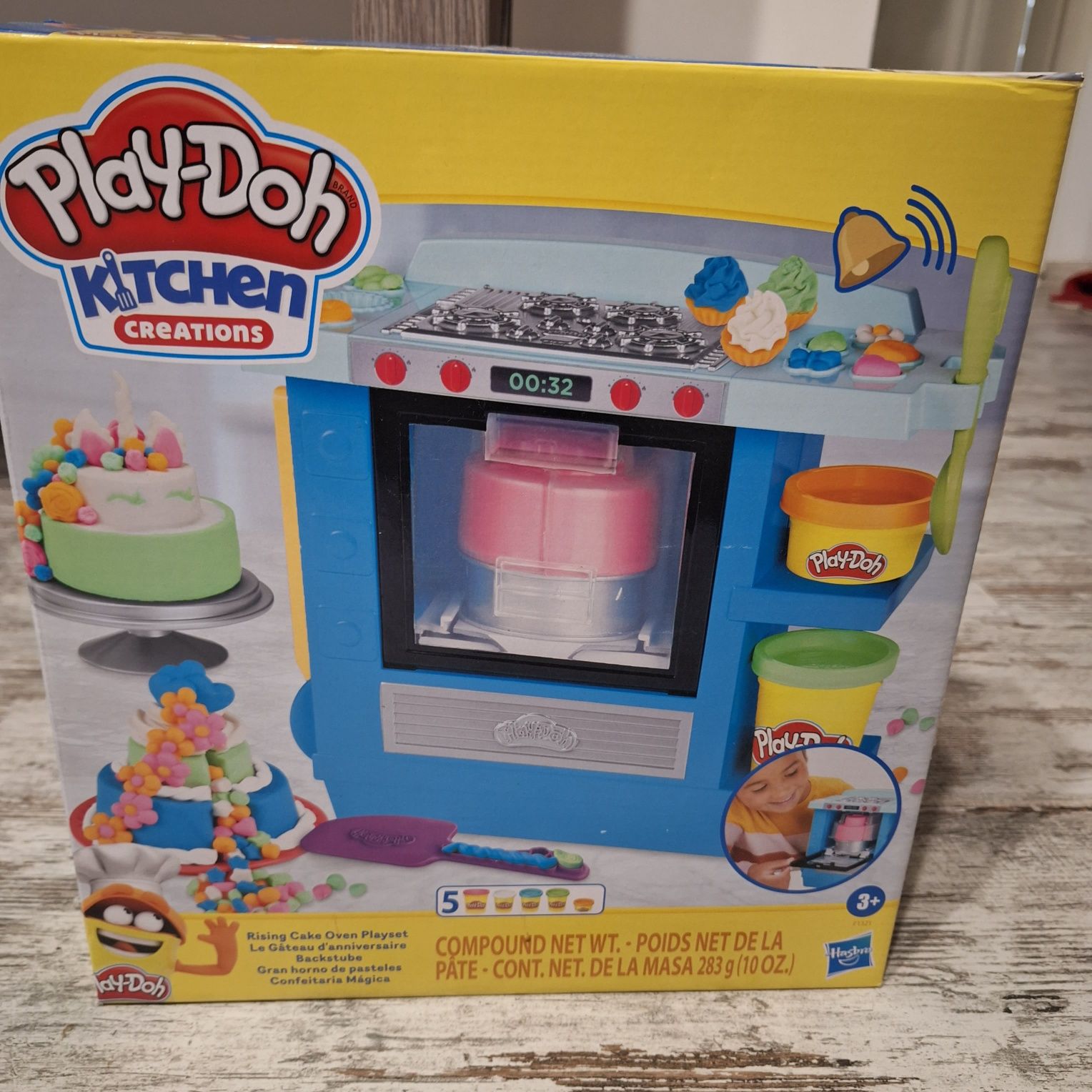 Lot de creativitate cuptor si seturi forme plastilina play doh