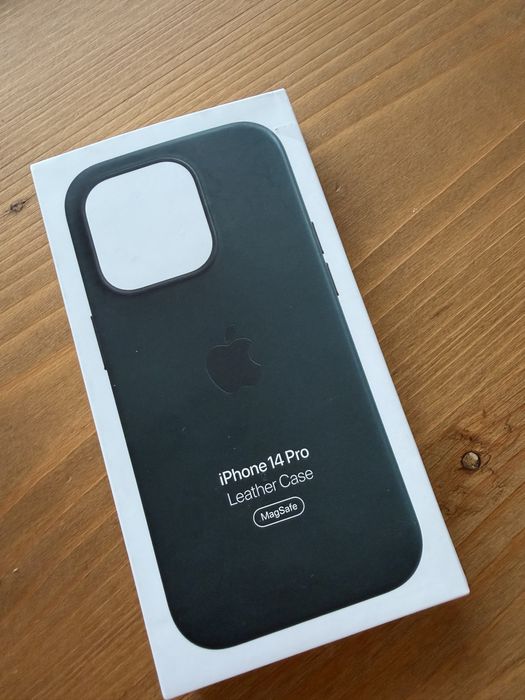 Husa piele iPhone 14 PRO