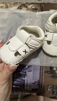 Обувь для новорожденных