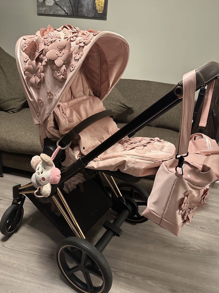 Бебешка количка Cybex e-priam 4 Rose gold/Lux Simply Flowers Pink