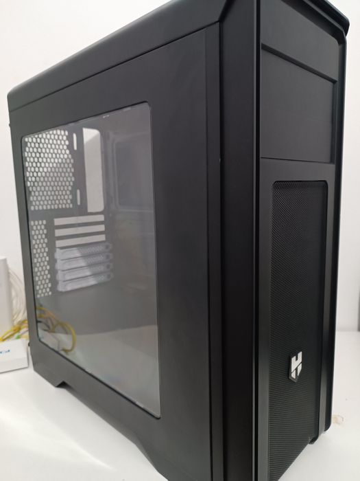Carcasa Pc Nox Hummer ZX Mid Tower ATX