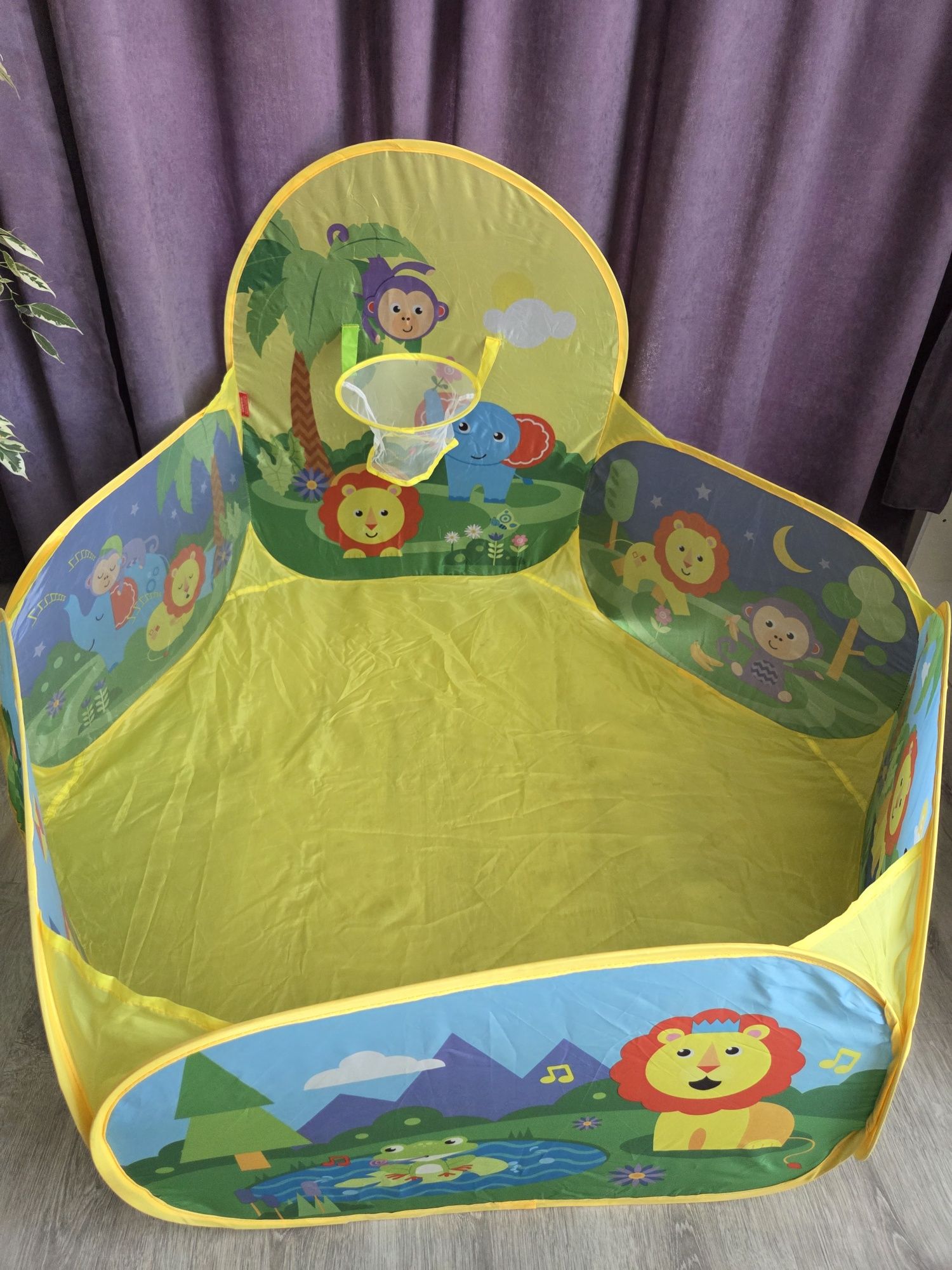 Басейн Fisher Price с топки за игра