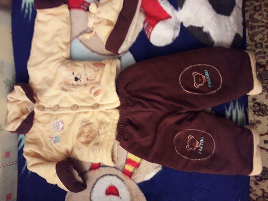 Продам теплый костюм весна /осень на мальчика