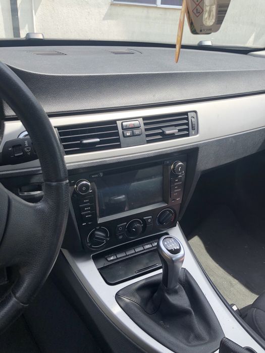 Vãnd Bmw 318 i Benzinã