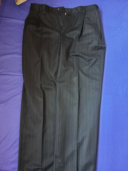 Costum negru de calitate - Inedit