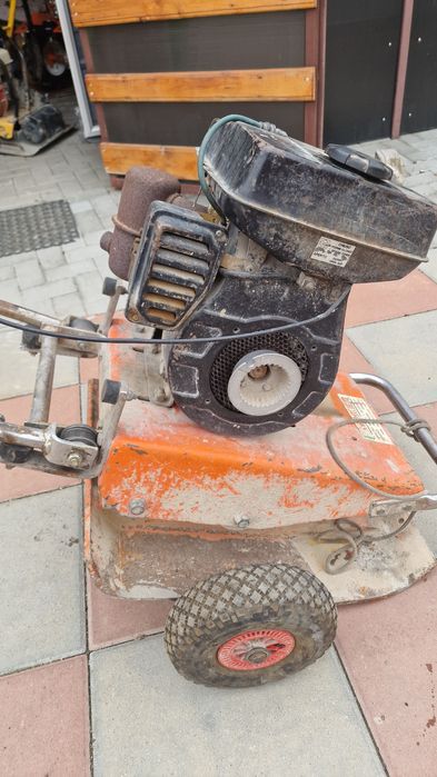 Placa Vibranta (Compactoare) profesională