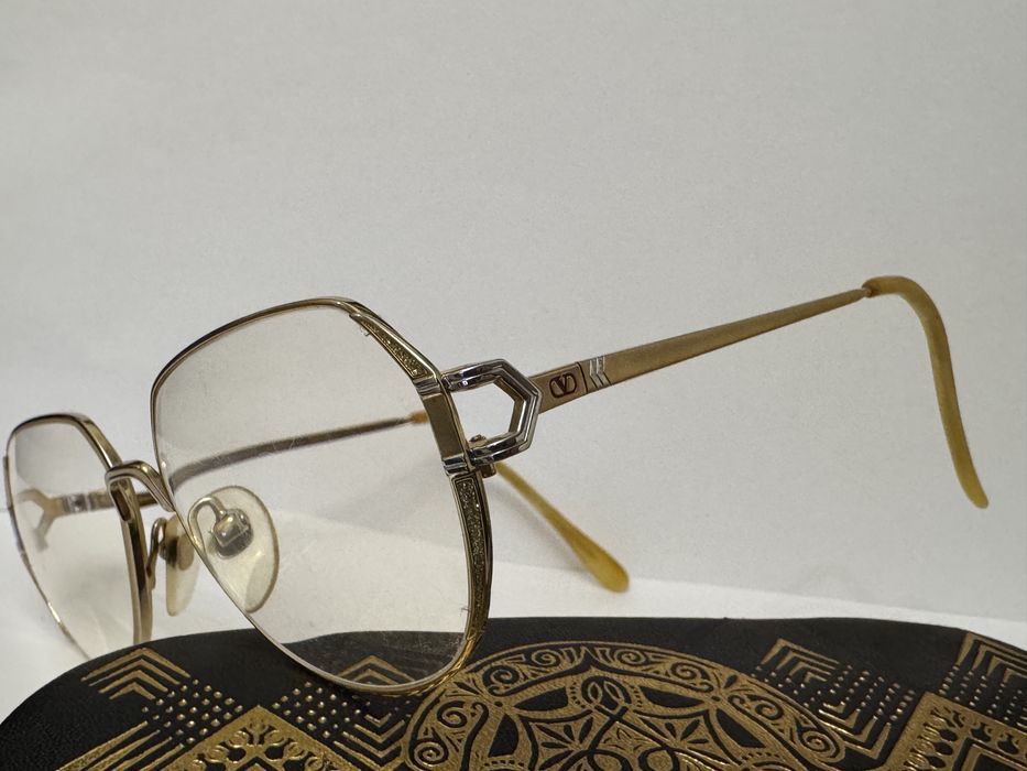 Rame ochelari de vedere Valentino. Placati aur. Dama.