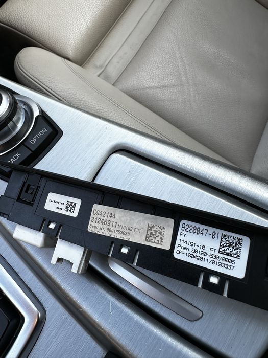 Бутони Driver Assist за BMW 5та 6та и 7ма F серии