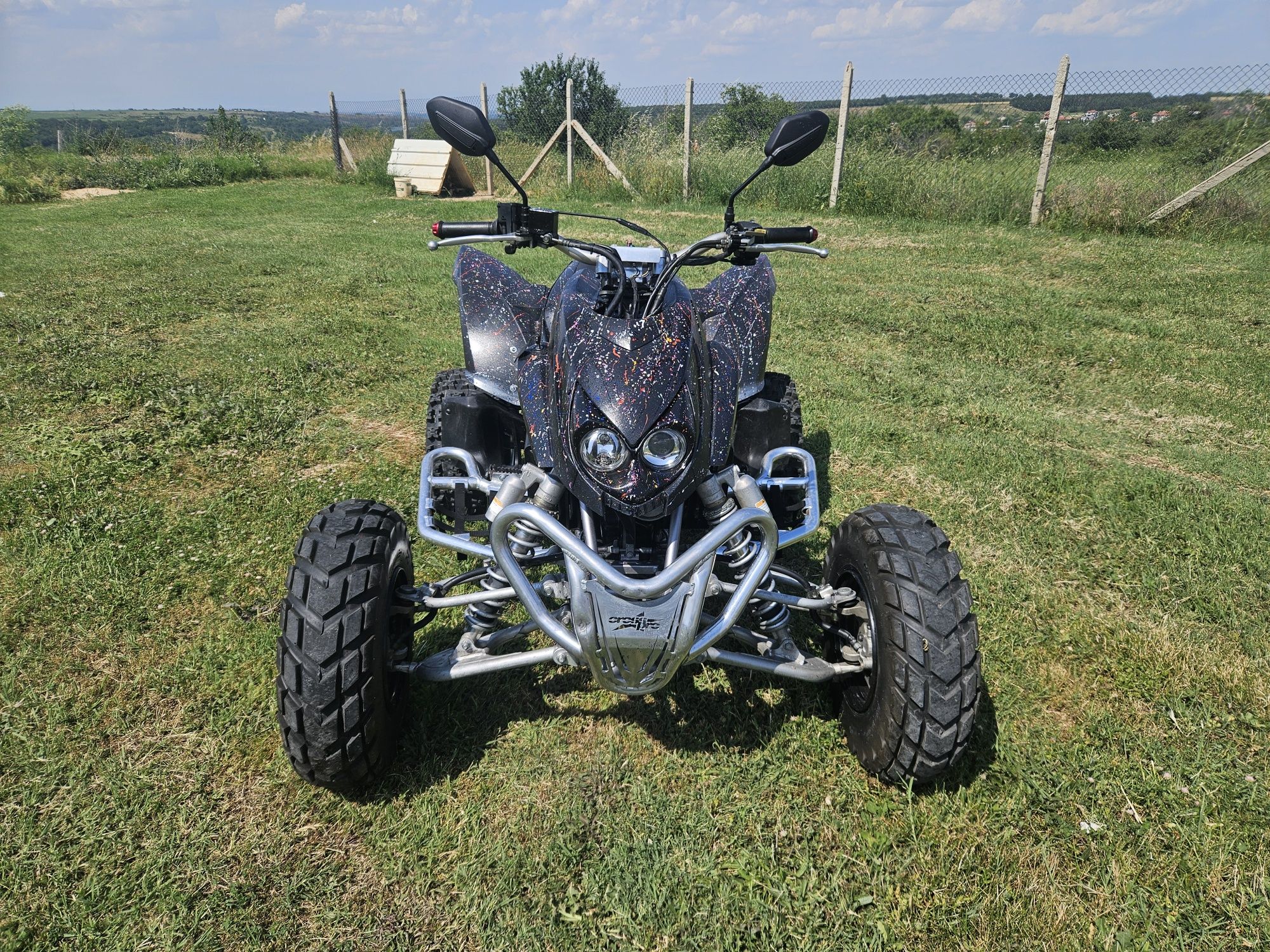 ATV  Arctic cat DVX 400  ; Suzuki ltz 400