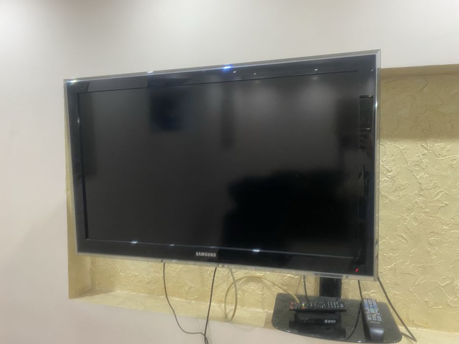 Samsung LE40D550 диогональ 102 см