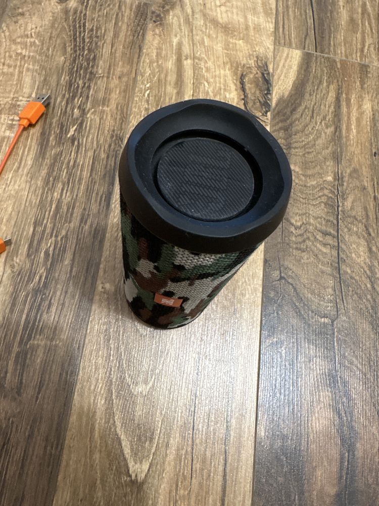 JBL flip 4 Speaker Camo edition