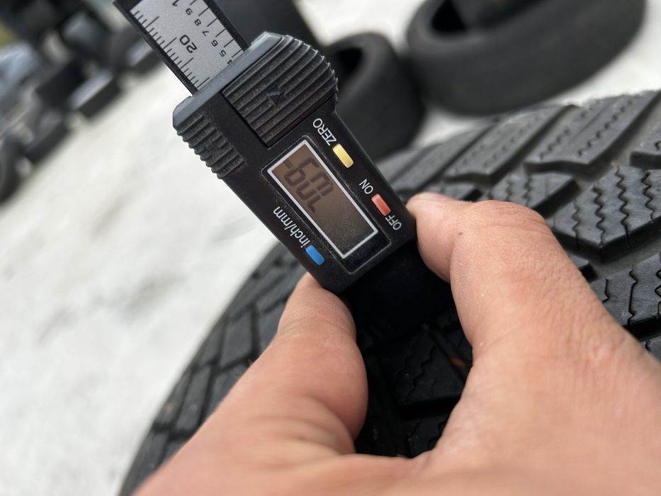 2бр Зимни гуми Bridgestone 235/55R19