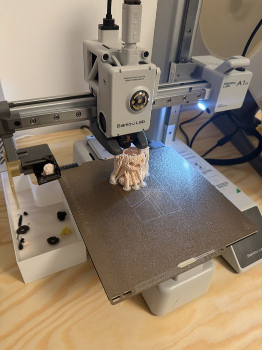 Imprimanta 3D Bambulab A1 Mini + ams + 2x capete de rezerva