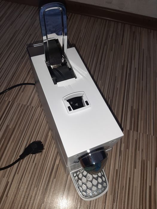 Espressor Cremesso Uno cu capsule.