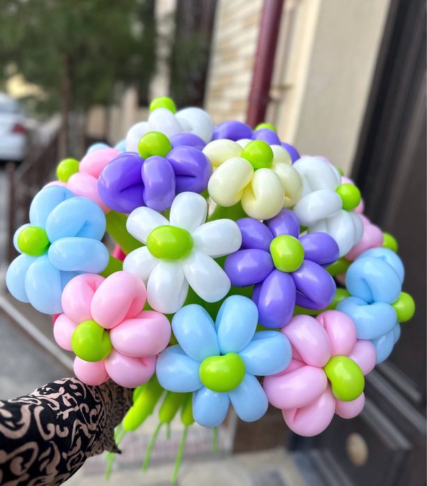 Цветы из шаров на заказ