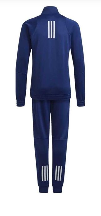 Нов детски оригинален adidas екип 116 размер