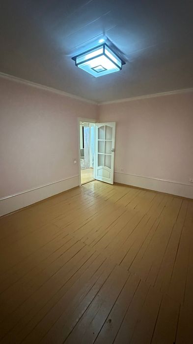 Срочно Продается Квартира в 77 серии дома