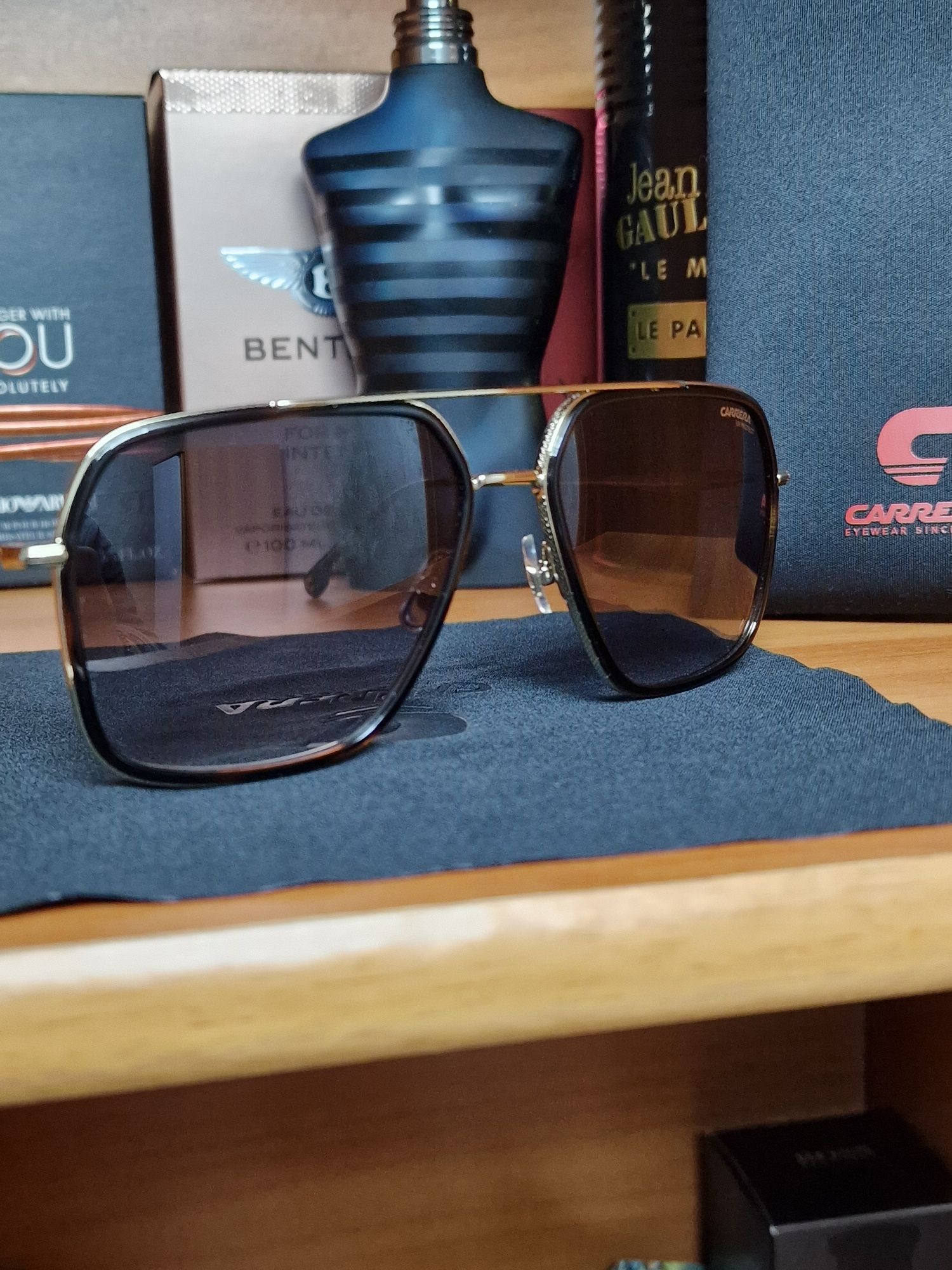 Ochelari de soare Carrera