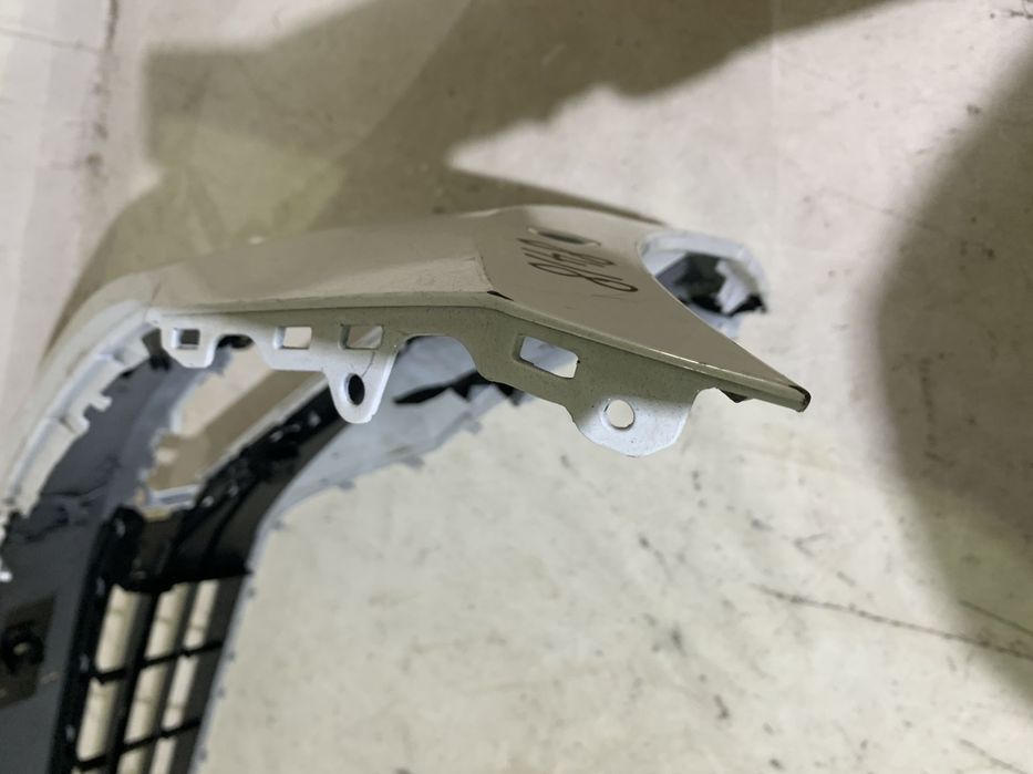 Bara fata VW Passat B8, facelift, 2019, 2020, 2021, 2022, 2023, cod origine OE 3G0807221E, cu gauri pentru senzori de parcare (6).