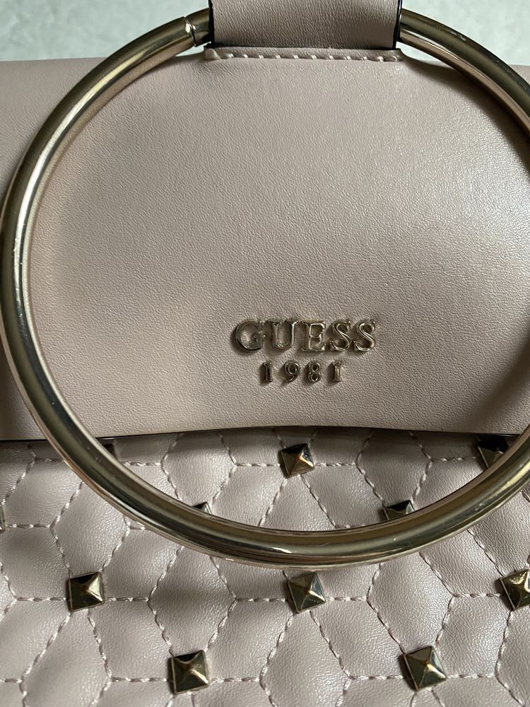 Чанта Guess