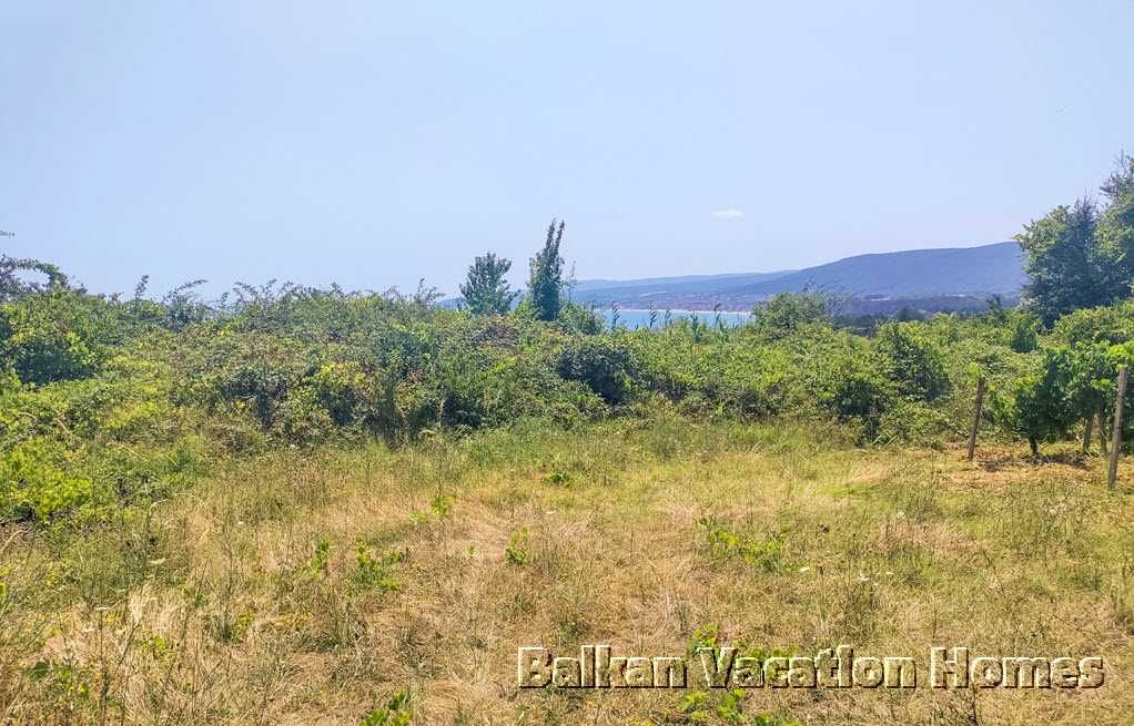 Голям парцел 6376 м2 с морска панорама в Бяла, Варненска област