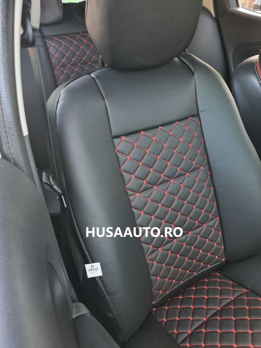 Model JT , Set husa auto,piele ecologica ,insertii diverse culori.