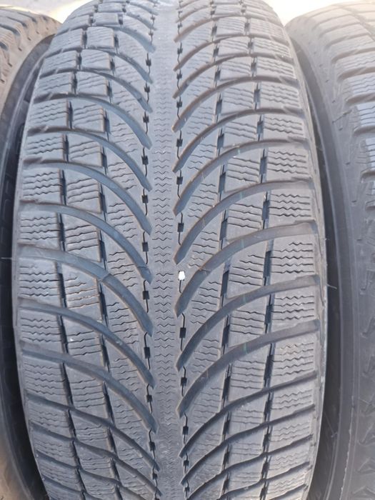 235/65/17 4броя Michelin Latitude Alpin.Гумите са в много добро състоя