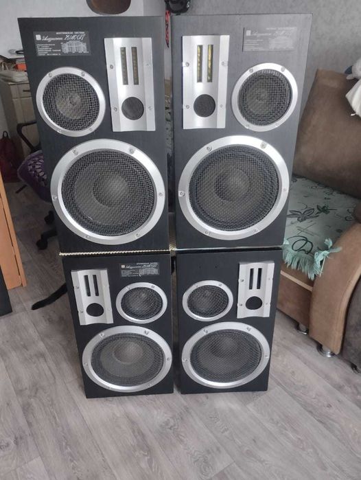 Продам две пары колонок семейства S-90