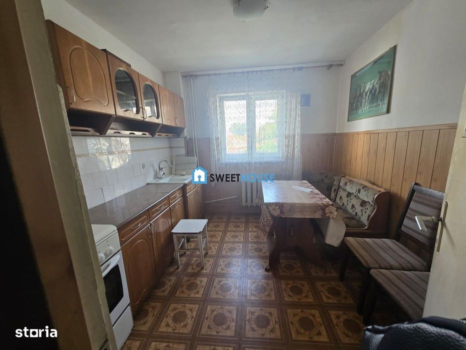 Apartament cu 2 camere  de vanzare  in Fagaras etaj 1