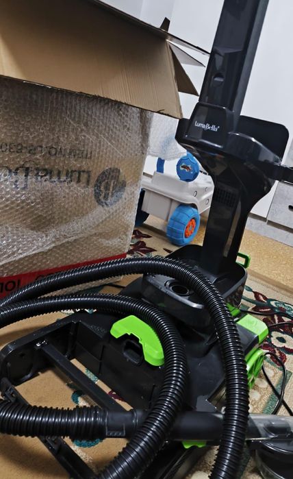 Срочно продам новый пылесос химчистка3в 1