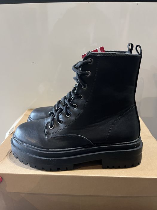 Дамски боти тип кубинка Raid номер 38