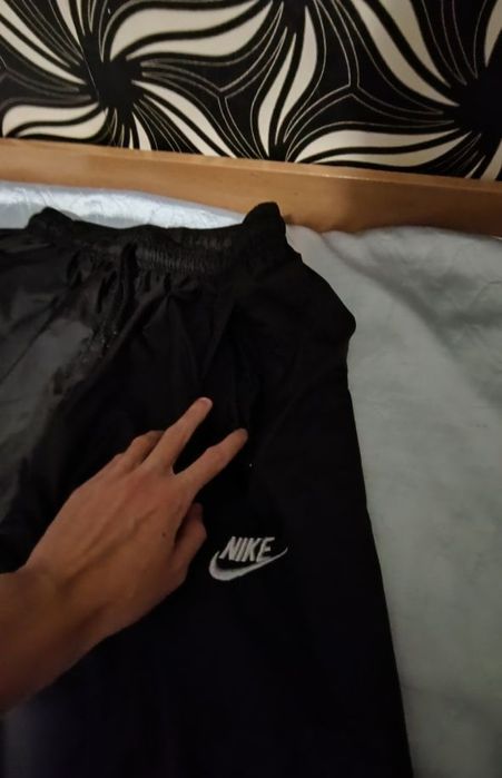 Шушлеков екип Nike горнище и долнище - горнището е яке ВИЖ ОПИСАНИЕТО!