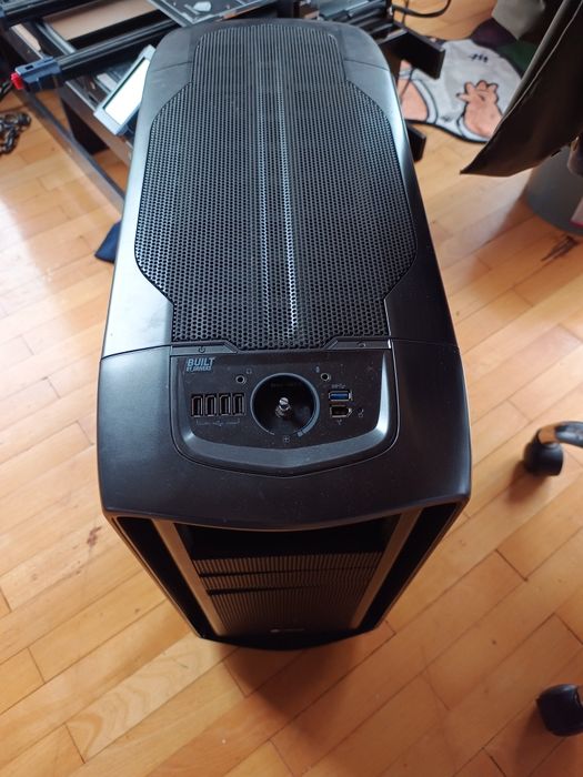 Vând unitate PC funcțională