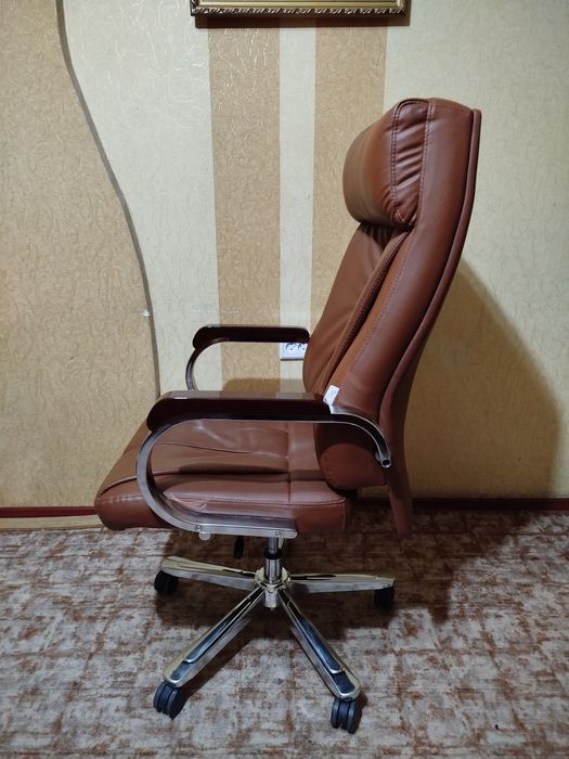 Офисной кресло Дафна бренди