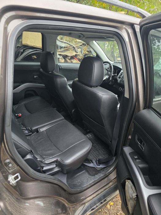 Dezmembrez Mitsubishi Outlander Motor 2.2 Cutie Automată An 2012