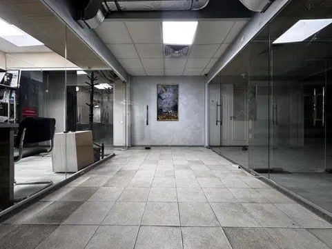 Кабинеты от 18м² с мебелью Чиланзар8 парус цокольный этаж