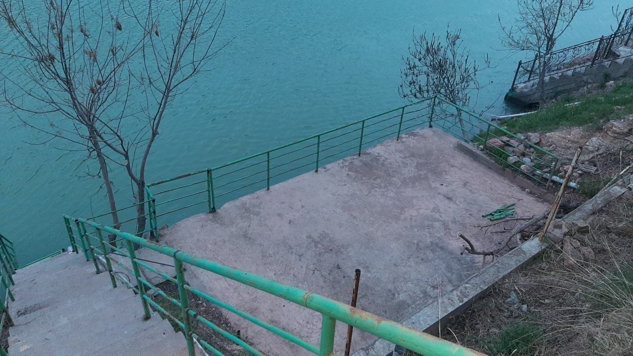 Сдаётся дача в Чарваке.